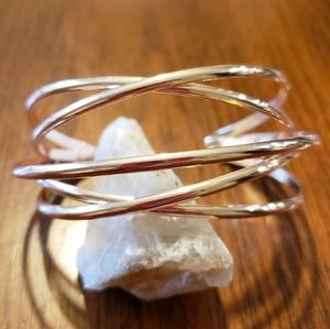 🍍 3 for $10!! 🍍 Chic silver cuff bracelet